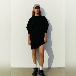 42. Tna Navia Sweatshirt Dress